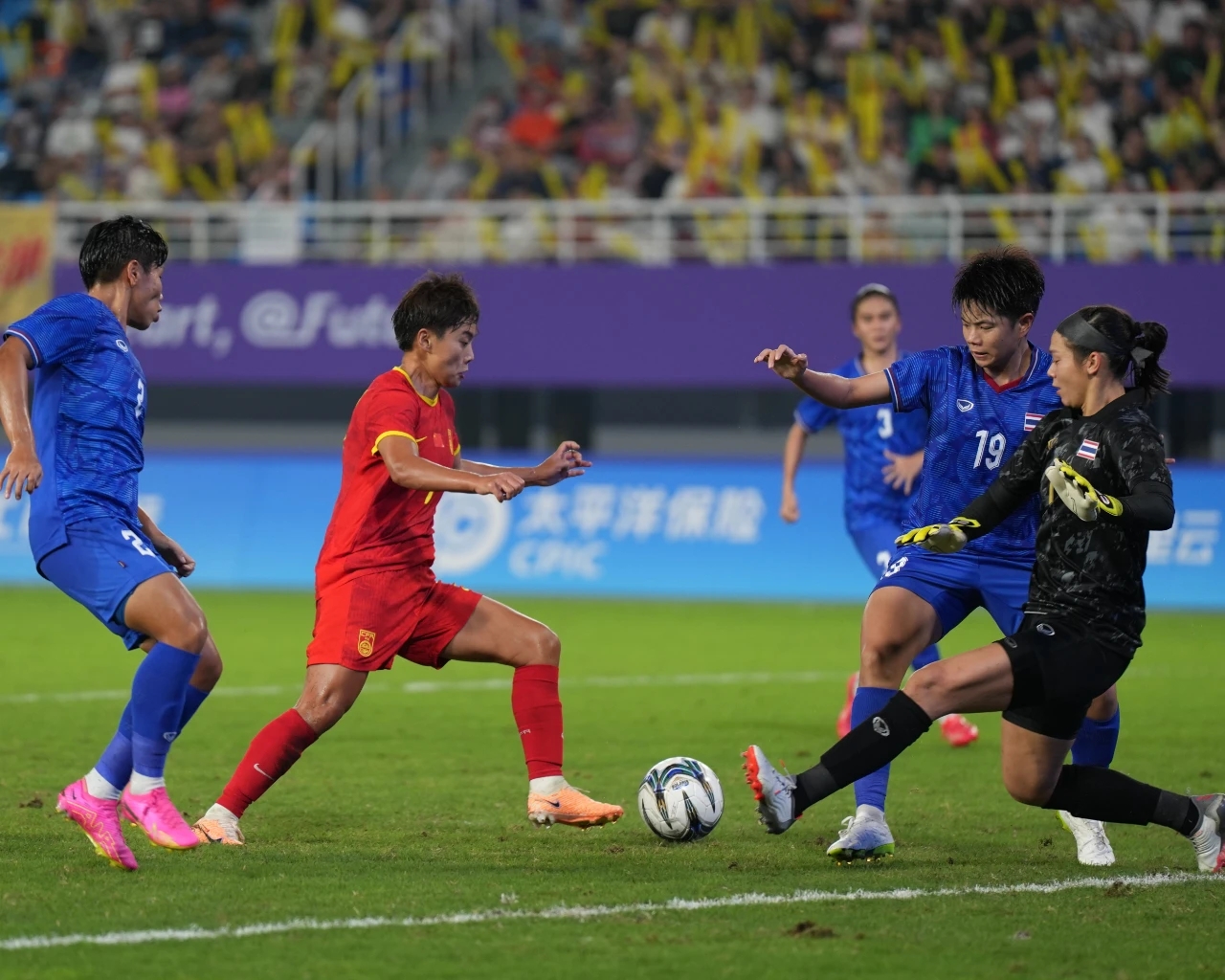 BBIN体育-运动员在比赛中发挥出色领先对手(运动员在运动比赛中完成技术时所表现出的美)